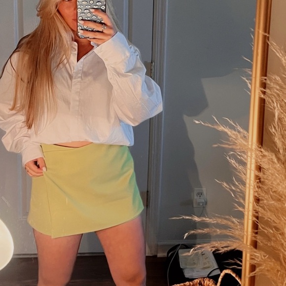 Lime green skort - Picture 1 of 1
